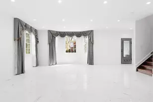 56 Jackson Ave, Mineola, NY 11501 - Photo 12