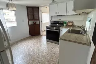 658 Sound Ave, Calverton, NY 11933 - Photo 8