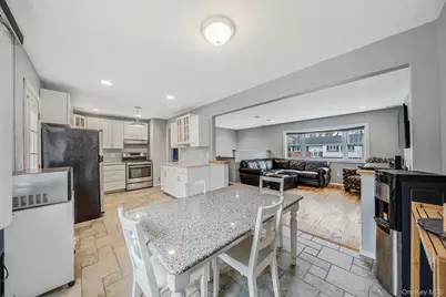 317 Garden City Street, Islip Terrace, NY 11752 - Photo 8