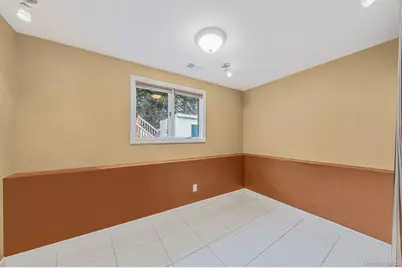 317 Garden City Street, Islip Terrace, NY 11752 - Photo 24