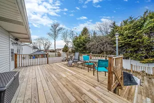 317 Garden City St, Islip Terrace, NY 11752 - Photo 30