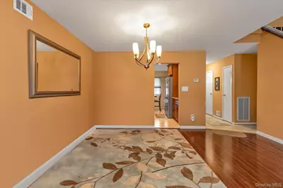 815 Franklin Avenue #13, Valley Stream, NY 11580 - Photo 14