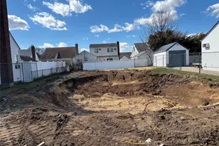 292 Madison St, Franklin Square, NY 11010 - Photo 4