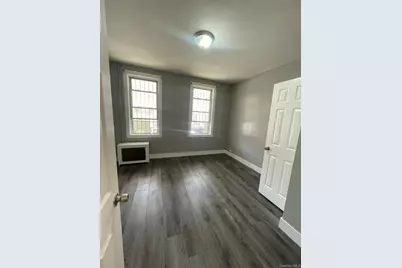 1038 E 224th Street, Bronx, NY 10466 - Photo 8