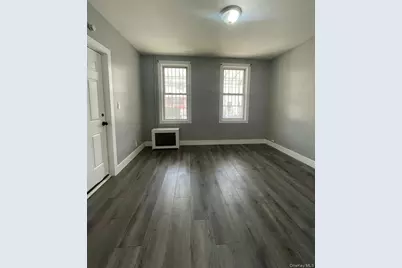 1038 E 224th Street, Bronx, NY 10466 - Photo 6