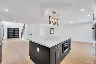 26 Fieldstone Dr, Syosset, NY 11791 - Photo 6