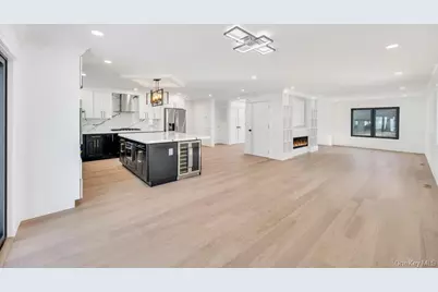 26 Fieldstone Drive, Syosset, NY 11791 - Photo 8