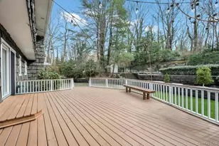 10 Hunting Hill Rd, Woodbury, NY 11797 - Photo 38