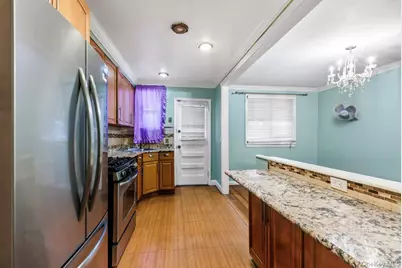 3241 Colden Avenue, Bronx, NY 10469 - Photo 6