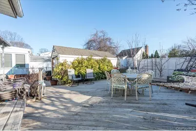 64 E Chester Street, Valley Stream, NY 11580 - Photo 14