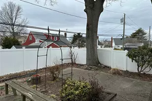 1009 Park Ln N, Franklin Square, NY 11010 - Photo 24