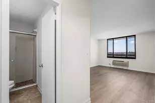 152-18 Union Tpke, Flushing, NY 11367 - Photo 16