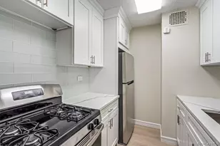 152-18 Union Tpke, Flushing, NY 11367 - Photo 8