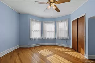 75-35 60th Pl, Glendale, NY 11385 - Photo 12