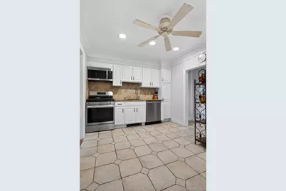 46 Monell Avenue, Islip, NY 11751 - Photo 30