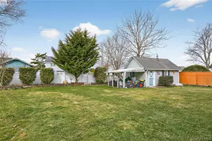 46 Monell Ave, Islip, NY 11751 - Photo 42