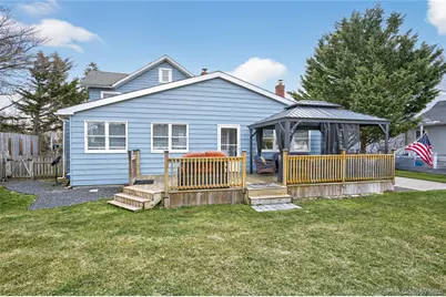 46 Monell Avenue, Islip, NY 11751 - Photo 38