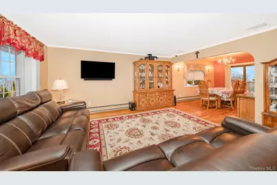 15 Lourae Drive, Massapequa Park, NY 11762 - Photo 14