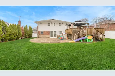 15 Lourae Drive, Massapequa Park, NY 11762 - Photo 4