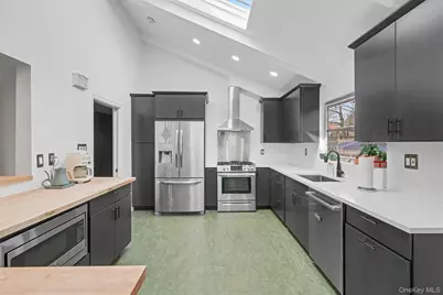 1304 Birch Hill Lane, Mamaroneck, NY 10543 - Photo 16