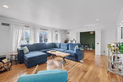 1304 Birch Hill Lane, Mamaroneck, NY 10543 - Photo 10