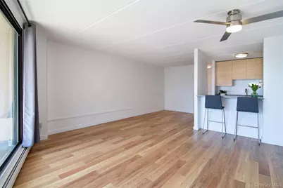 1155 Warburton Avenue #4L, Yonkers, NY 10701 - Photo 2
