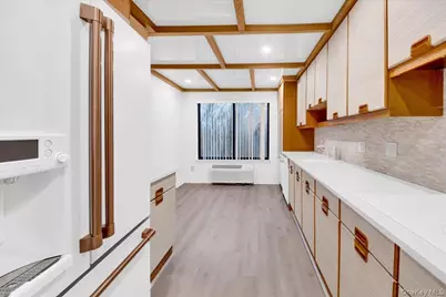 500 High Point Drive #412, Hartsdale, NY 10530 - Photo 8