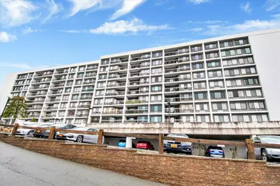 500 High Point Drive #412, Hartsdale, NY 10530 - Photo 2