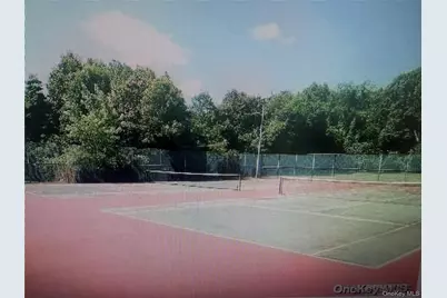 5 Laramie, Coram, NY 11727 - Photo 8