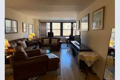 209-39 23 Ave #4K, Bayside, NY 11360 - Photo 4