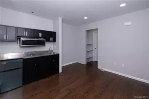 142 E Sunnyside Ln, Irvington, NY 10533 - Photo 2