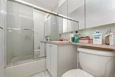 570 Broadway #B23, Lynbrook, NY 11563 - Photo 20