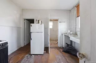 5608 Sylvan Ave, Bronx, NY 10471 - Photo 4