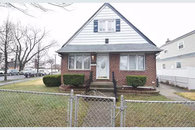 6332 138th Street, Flushing, NY 11367 - Photo 2