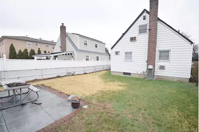 6332 138th Street, Flushing, NY 11367 - Photo 16