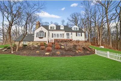 69 Locust Avenue, Cortlandt Manor, NY 10567 - Photo 2