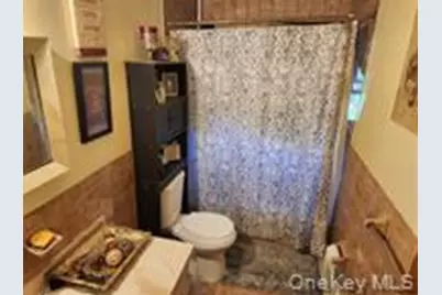 35 Mulford Place, Hempstead, NY 11550 - Photo 14