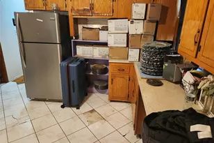 35 Mulford Pl, Hempstead, NY 11550 - Photo 8