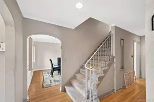 24 Allen Rd, Rockville Centre, NY 11570 - Photo 18