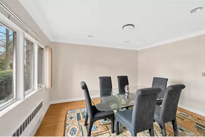 24 Allen Road, Rockville Centre, NY 11570 - Photo 8