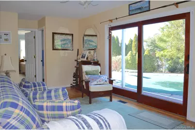 16 Grant Boulevard, Hampton Bays, NY 11946 - Photo 10