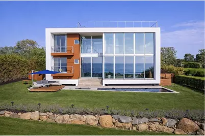 445 Glen Court, Cutchogue, NY 11935 - Photo 2