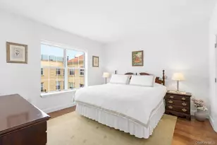 10 Byron Pl, Larchmont, NY 10538 - Photo 12