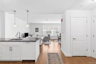 10 Byron Pl, Larchmont, NY 10538 - Photo 4