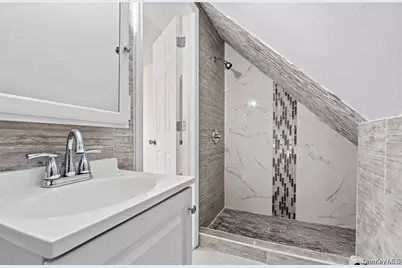 19168 115th Road, Saint Albans, NY 11412 - Photo 18