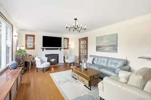 11 Van Buren Pl, White Plains, NY 10603 - Photo 8