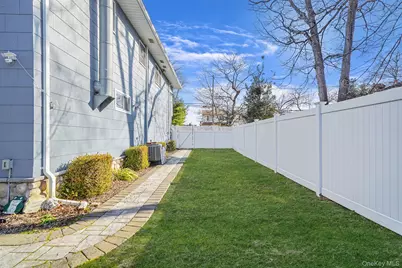 47 2nd Street, Ronkonkoma, NY 11779 - Photo 24