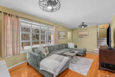 4 Ridgewood Terrace, Poughkeepsie, NY 12603 - Photo 4