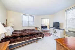 2 Fowler Ave, Lynbrook, NY 11563 - Photo 14