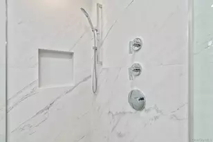 31 Windwood Ct, Westhampton, NY 11977 - Photo 20